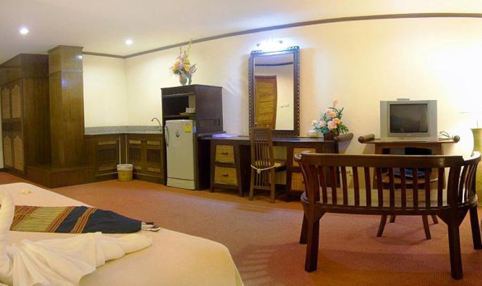Phuphaya Resort Pattaya Phòng bức ảnh