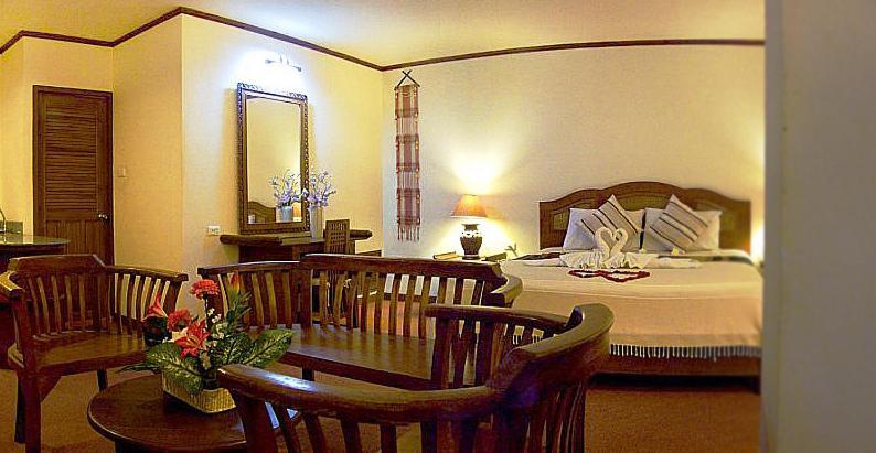 Phuphaya Resort Pattaya Phòng bức ảnh