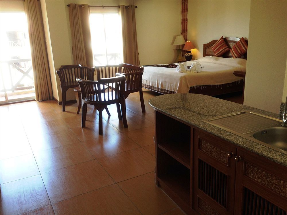 Phuphaya Resort Pattaya Ngoại thất bức ảnh